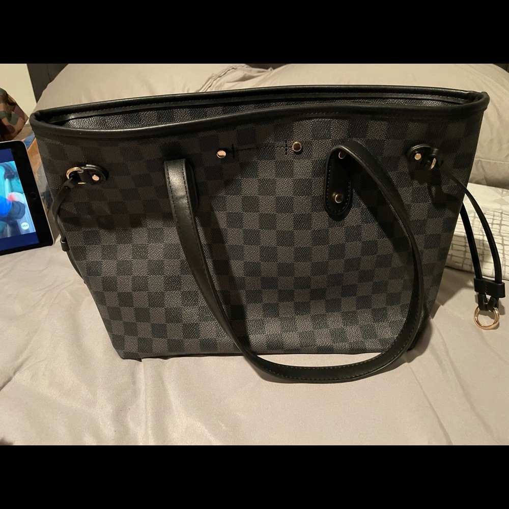 Black purse